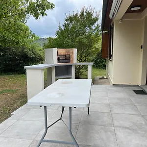 une-terrasse-en-ardeche.hotels-rhonealpes.com/