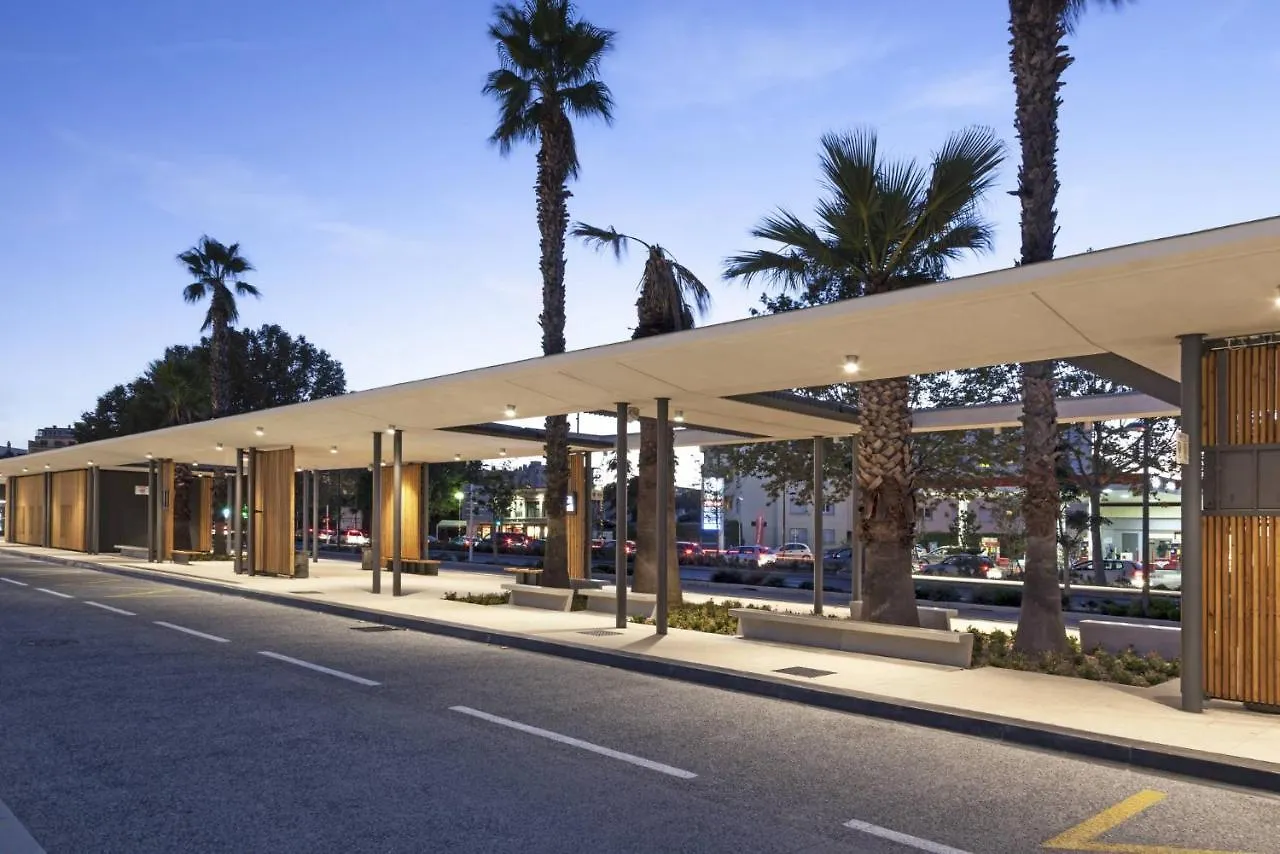 Hotel De L'Etoile Antibes 3*,